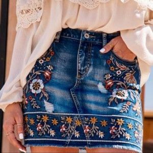 Altar’d State Embroidered Jean Skirt💙